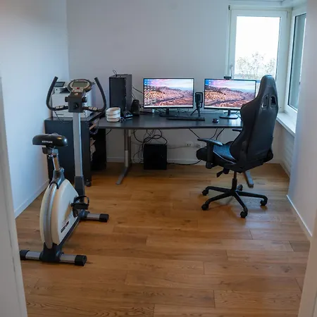 Seenaehe 300 Meter 126 Qm Wohnflaeche 4-6 Betten Apartment *