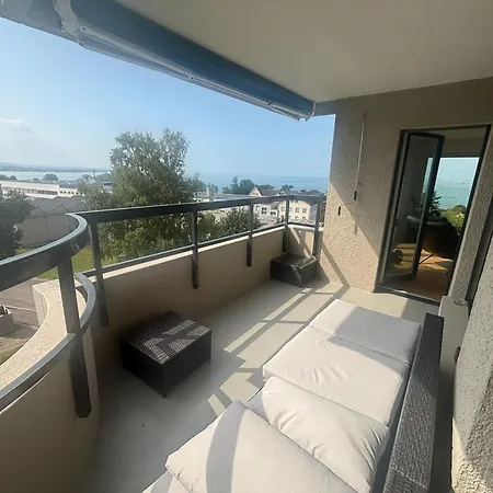 Seenaehe 300 Meter 126 Qm Wohnflaeche 6 Betten Apartament Rorschacherberg