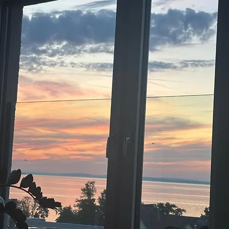 Seenaehe 300 Meter 126 Qm Wohnflaeche 6 Betten Rorschacherberg