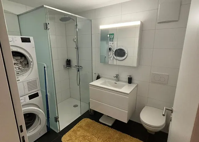 Seenaehe 300 Meter 126 Qm Wohnflaeche 6 Betten Appartement *