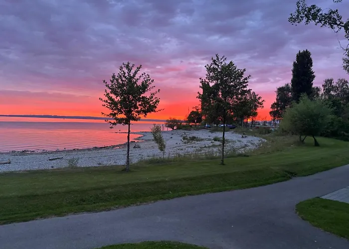 Seenaehe 300 Meter 126 Qm Wohnflaeche 6 Betten Appartement *